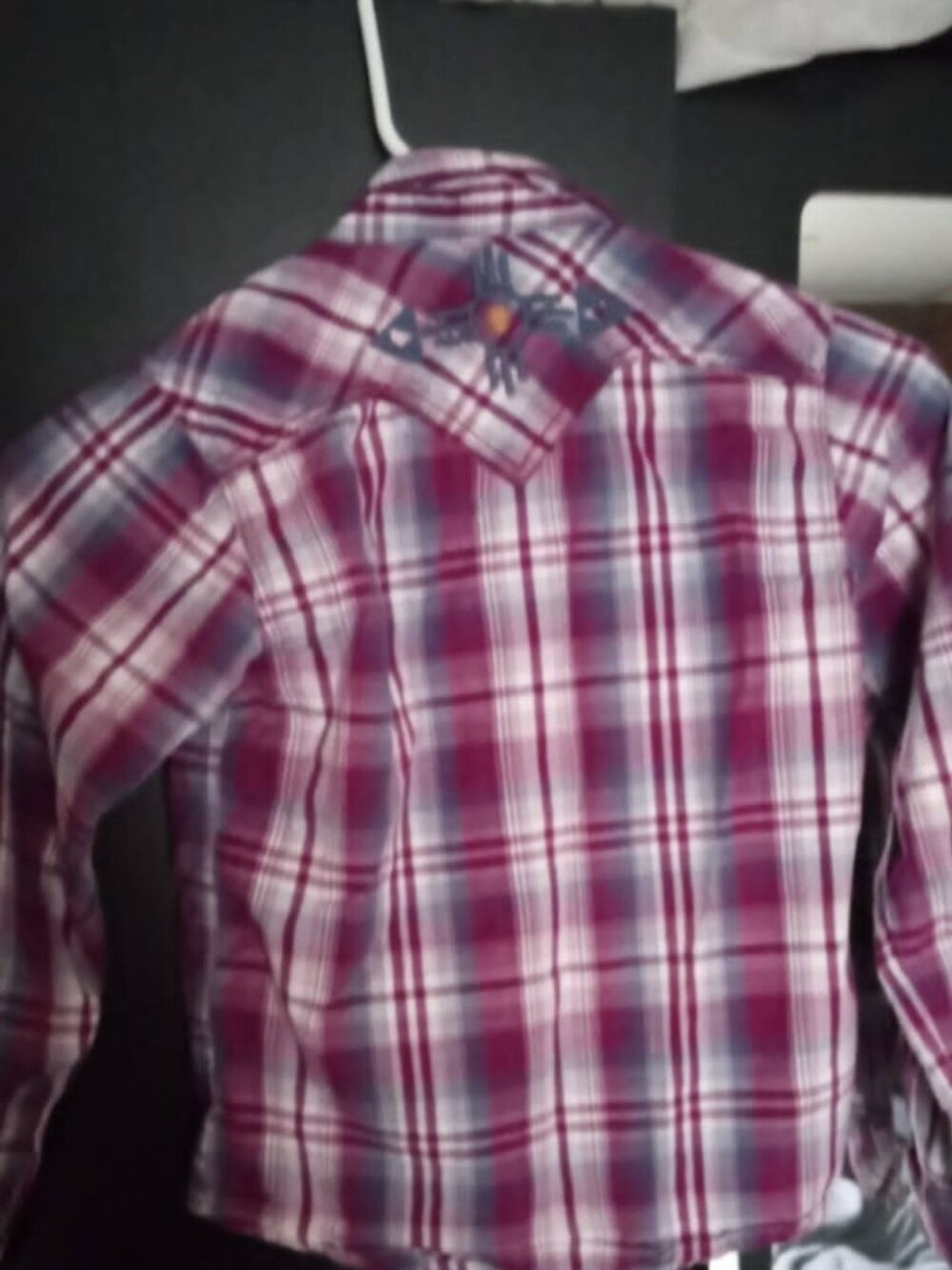 child's ariat REAL small (8) western snaps shirt 2 front pockets with snaps 100% - Picture 2 of 2
